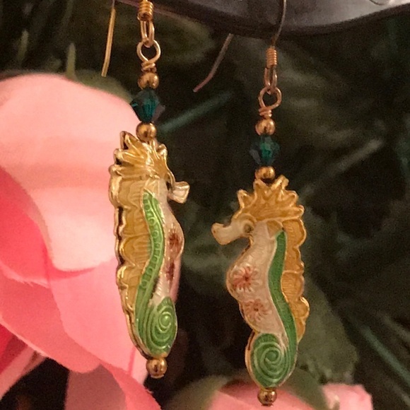 🔥ON SALE🔥3/$30🔥 💖 LA Design💖Handmade Earrings - Picture 2 of 5